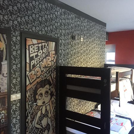 Hostel Paris Загреб Экстерьер фото