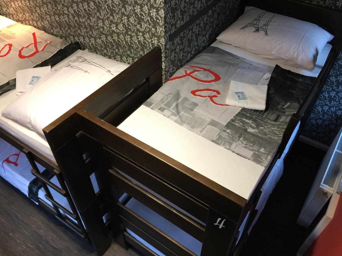 Hostel Paris Загреб Экстерьер фото