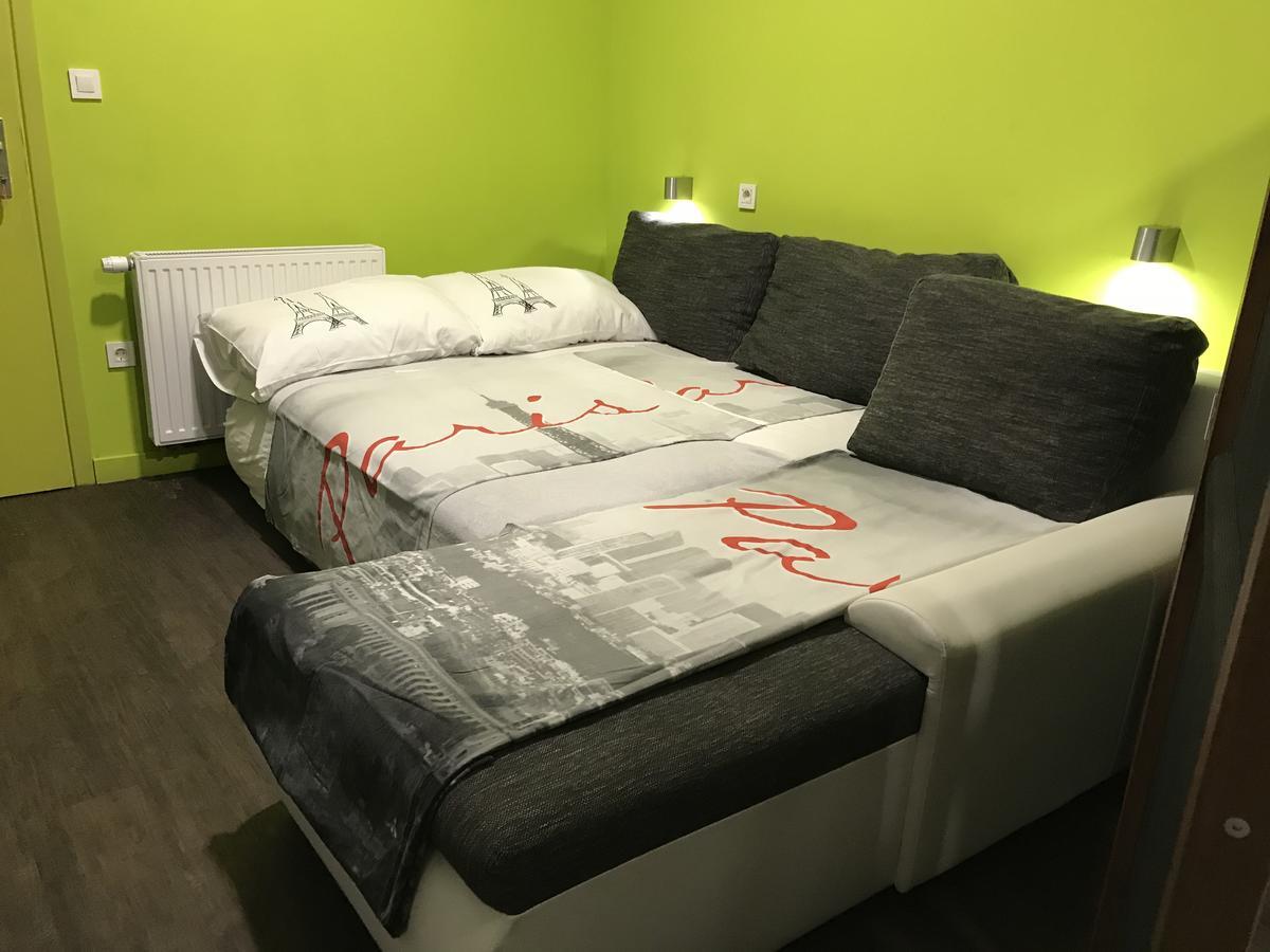 Hostel Paris Загреб Экстерьер фото