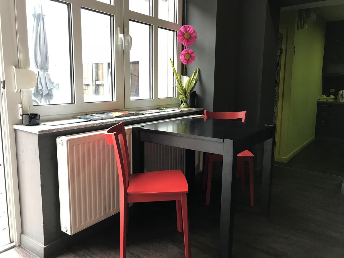 Hostel Paris Загреб Экстерьер фото