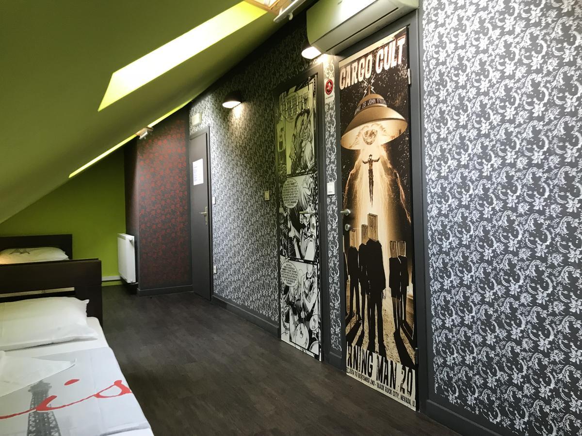 Hostel Paris Загреб Экстерьер фото