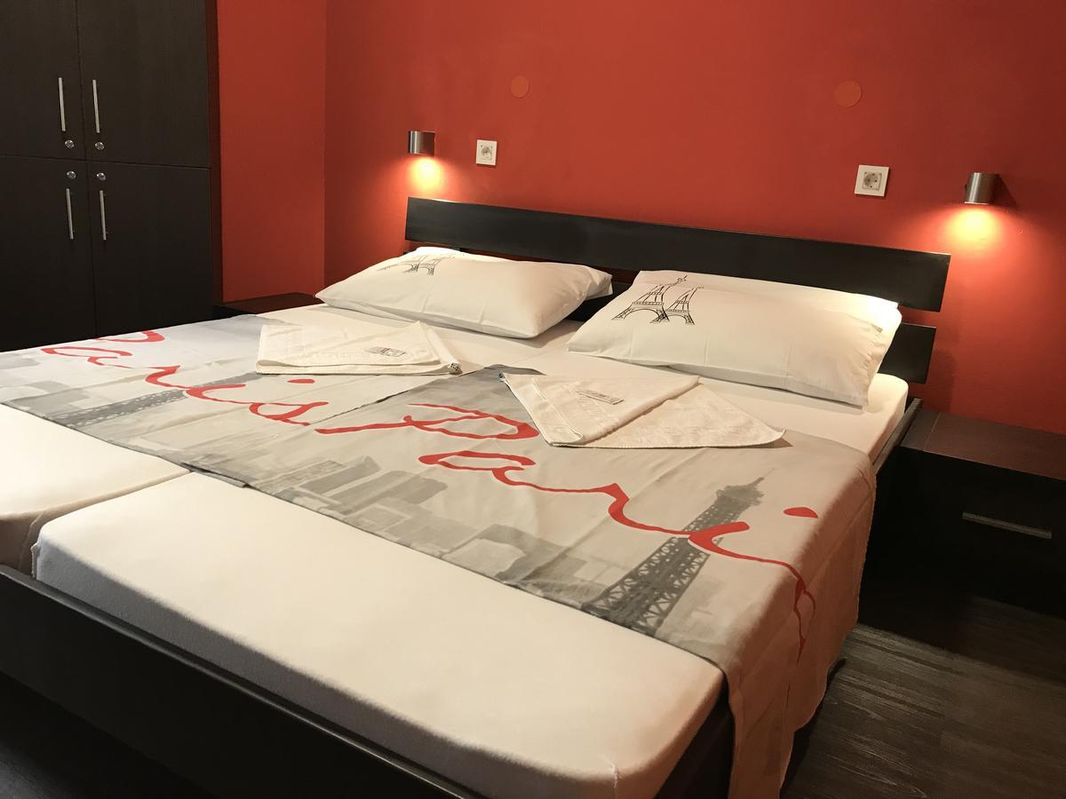 Hostel Paris Загреб Экстерьер фото