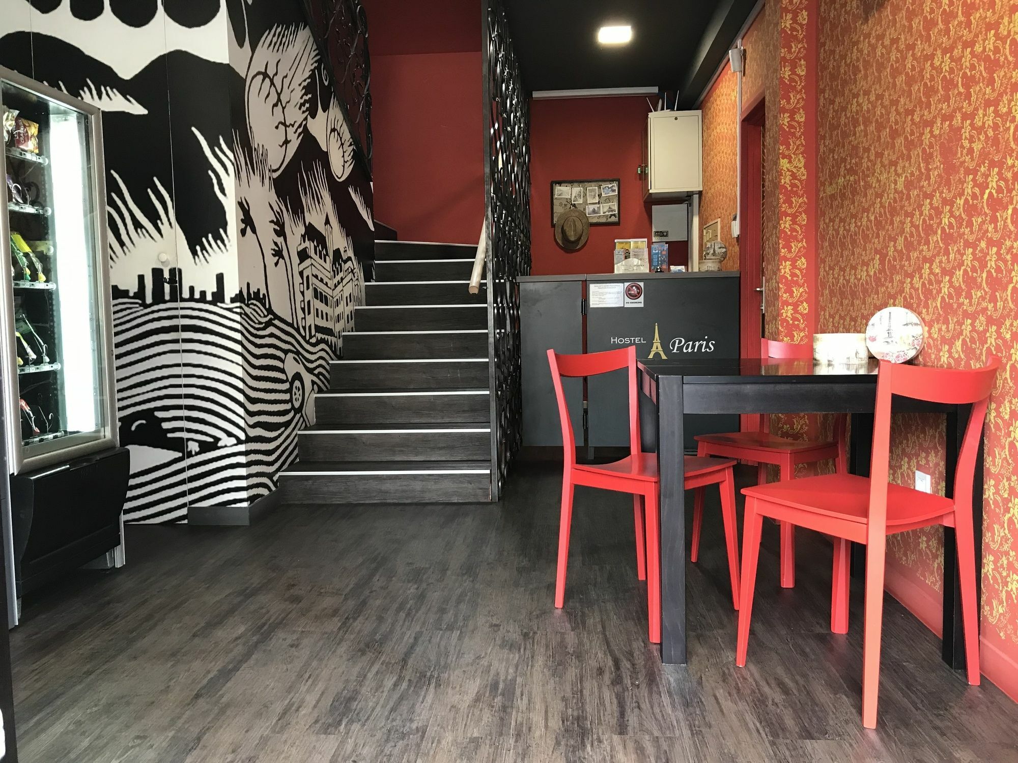Hostel Paris Загреб Экстерьер фото