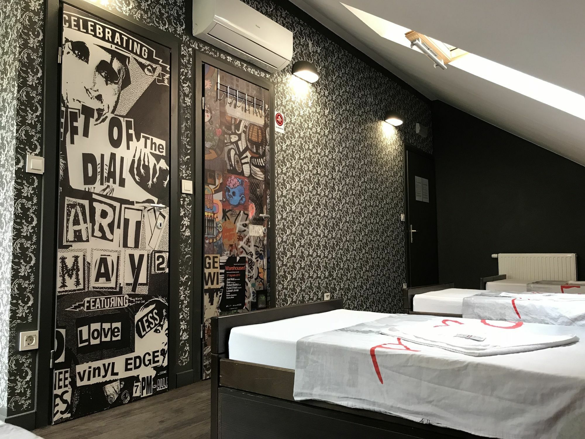 Hostel Paris Загреб Экстерьер фото